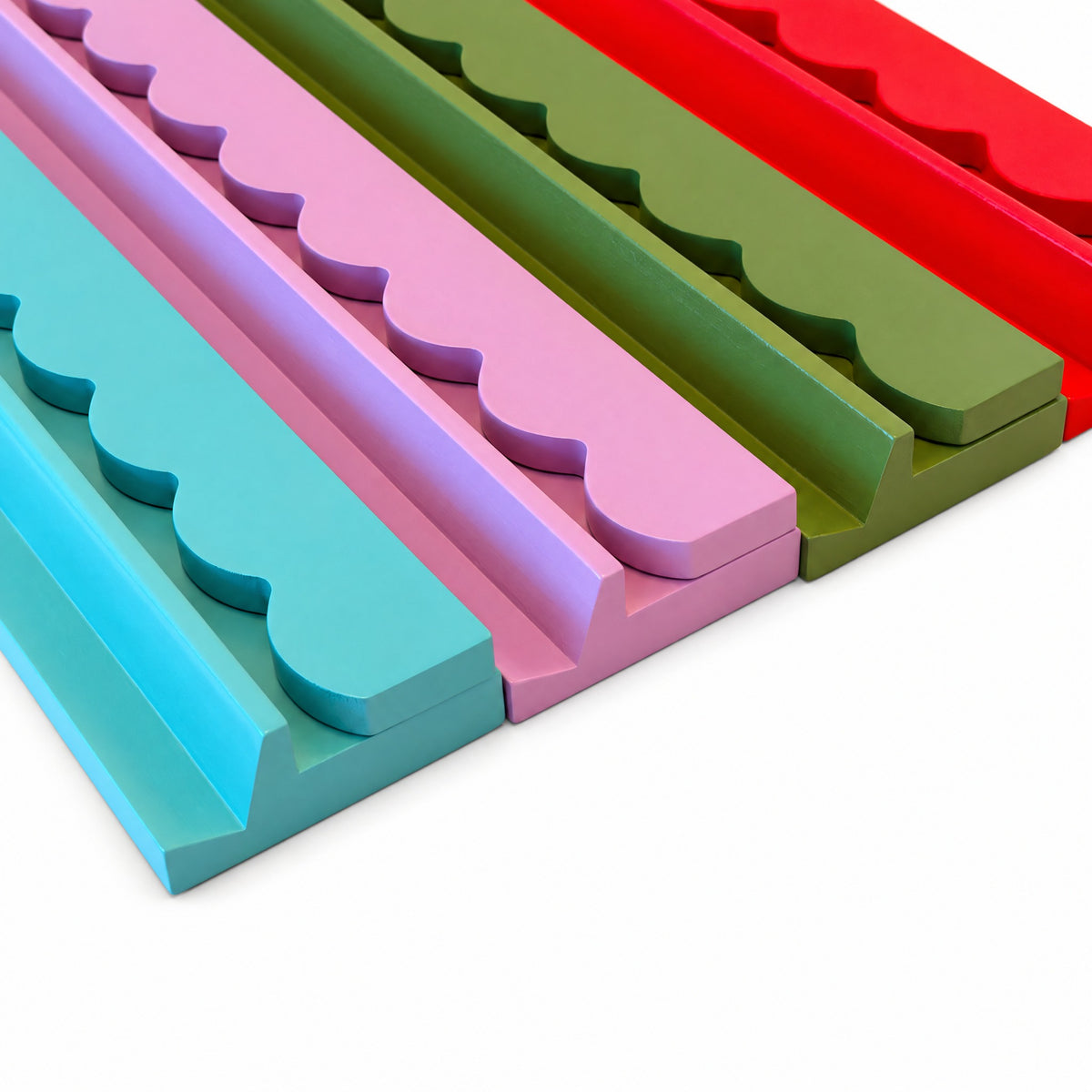 20" Magnetic Wood Scalloped Edge Mahjong Rack & Pusher