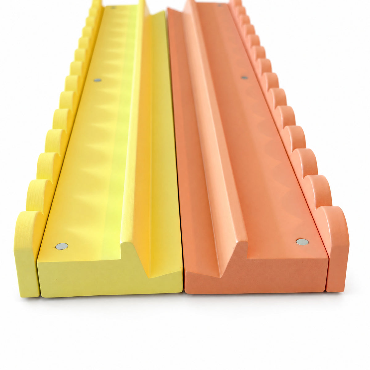 20" Magnetic Wood Scalloped Edge Mahjong Rack & Pusher